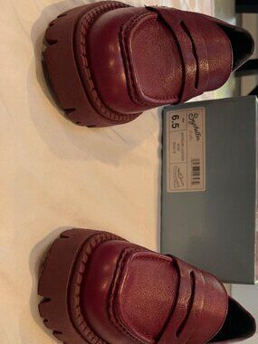 Seychelles wine colored loafer